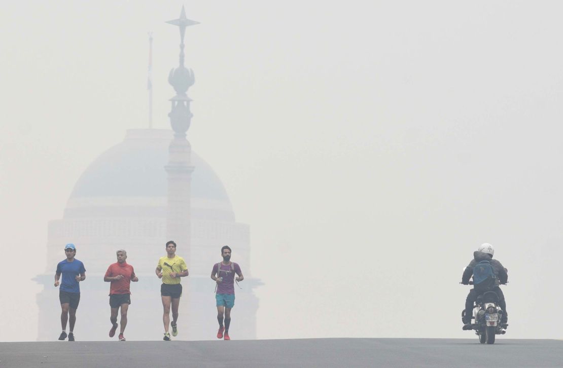 Smog blankets India's government office on November 20, 2021 in New Delhi. 