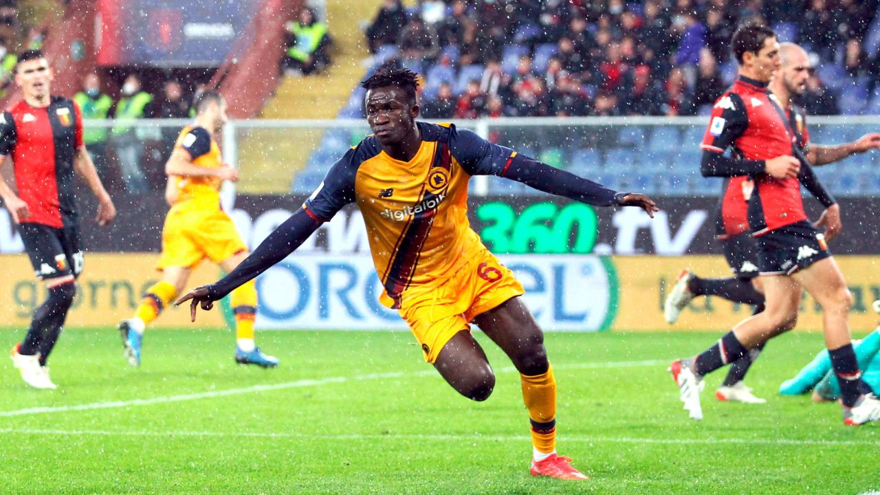 Felix Afena-Gyan celebrates after scoring against Genoa on November 21, 2021. 