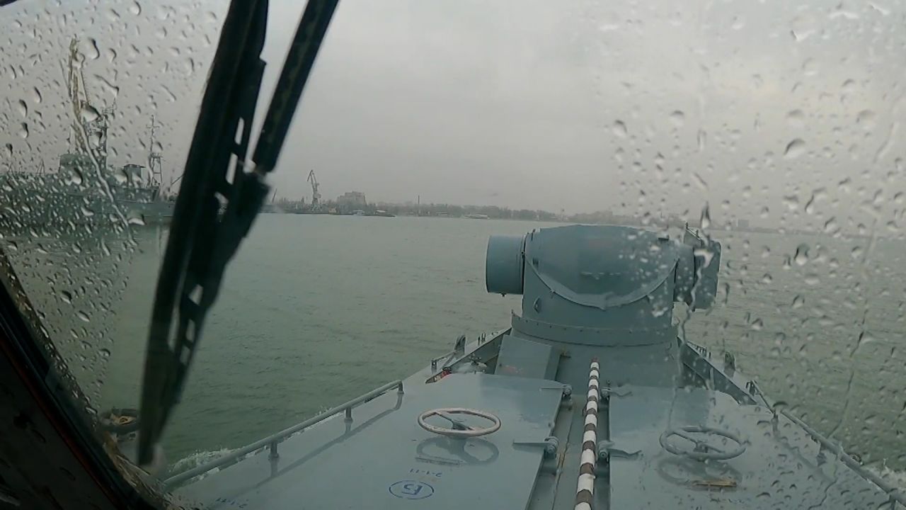 Ukraine artillery pleitgen dnt vpx