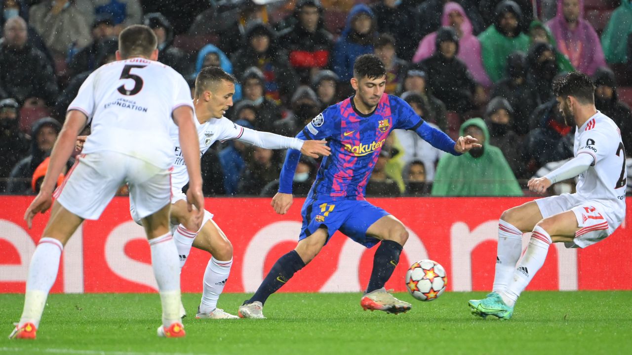 Yusuf Demir shone for Barcelona in the first half against Benfica on Tuesday.