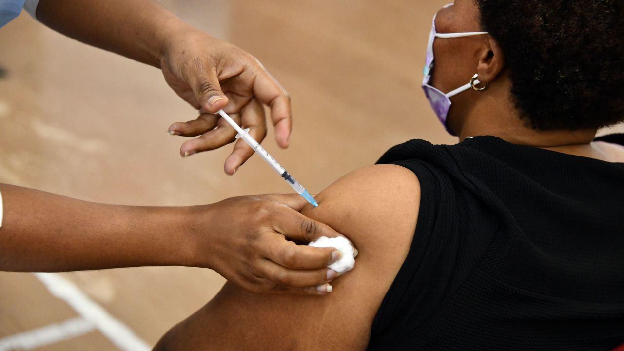 Covid vaccine south africa FILE 11122021