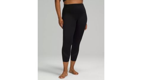 What our editors bought on Cyber Monday 3 Wunder Under Scalloped Hem High-Rise Crop 23-Inch Luxtreme