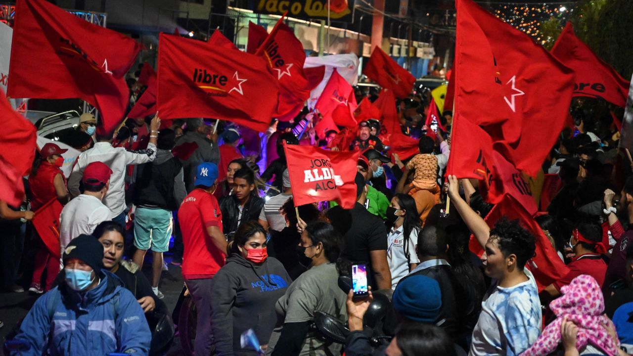 Supporters of Castro's Libertad y Refundacion (LIBRE) party.