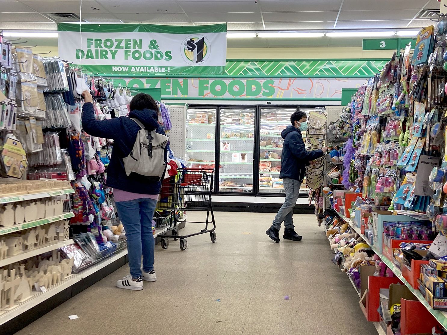 Dierentuin s nachts vasthoudend draai Why Dollar Tree's price hike to $1.25 could be 'one of the worst decisions  in retail history' | CNN Business