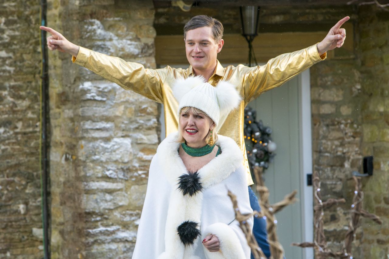 <strong>"Agatha Raisin: Kissing Xmas Goodbye"</strong>: Detective Agatha Raisin (played by Ashley Jensen) is hired to protect a woman from her ghosts of Christmas past, but when she's found dead, Agatha has a murder investigation on her hands in this special based on a character from a beloved mystery novel series. <strong>(Acorn TV)</strong>