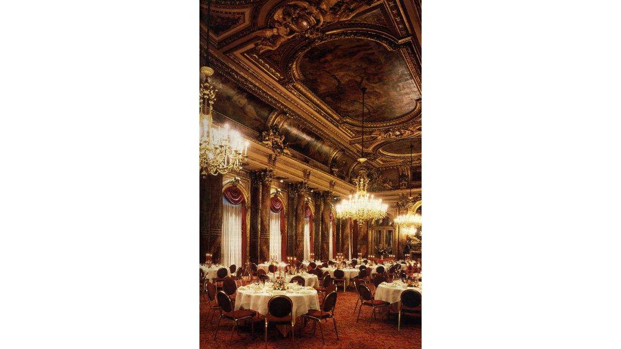 <strong>Parisian ballroom</strong>: This is the grand ballroom of the InterContinental Paris Hotel, photographed in 1969. This historic building was reopened by InterContinental following a renovation.