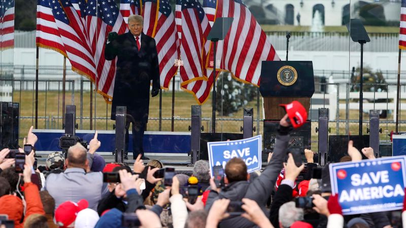 NextImg:Lawyers for Proud Boys member take steps to subpoena former President Trump in seditious conspiracy trial | CNN Politics
