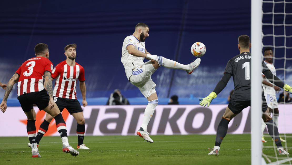 Karim Benzema in action against Athletic Bilbao.