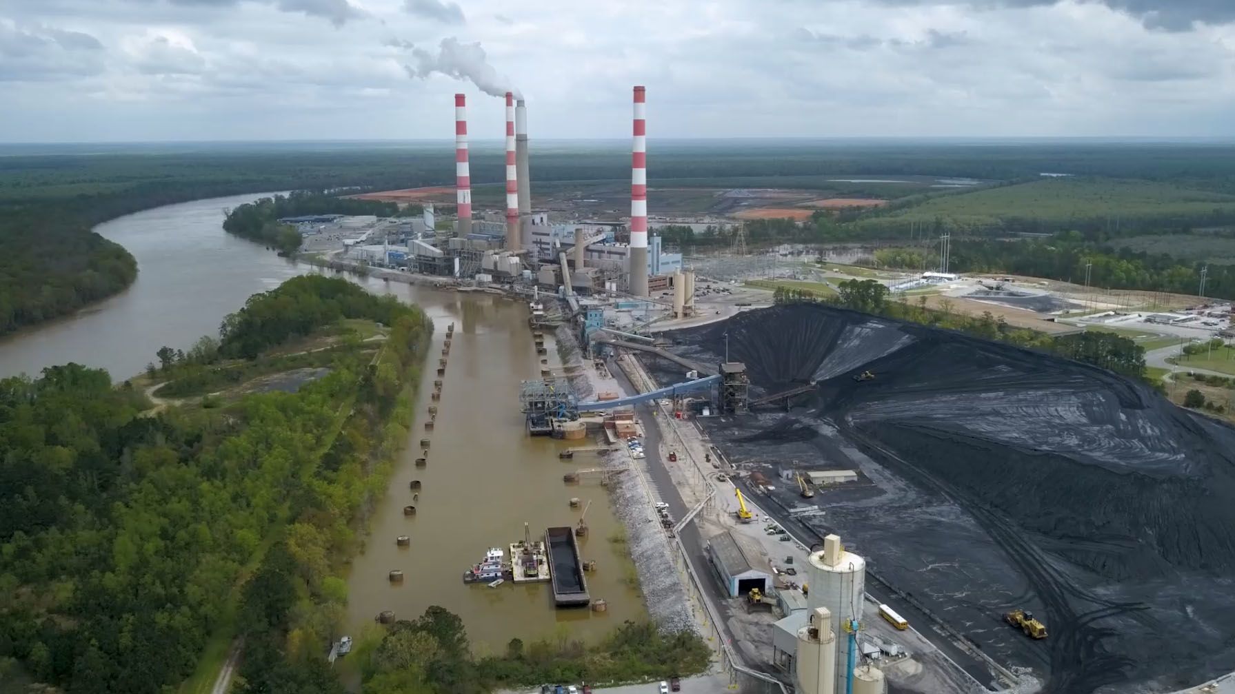 Largest U.S. Coal Ash Pond Little Blue to Close, But Future Rules Still  Undecided