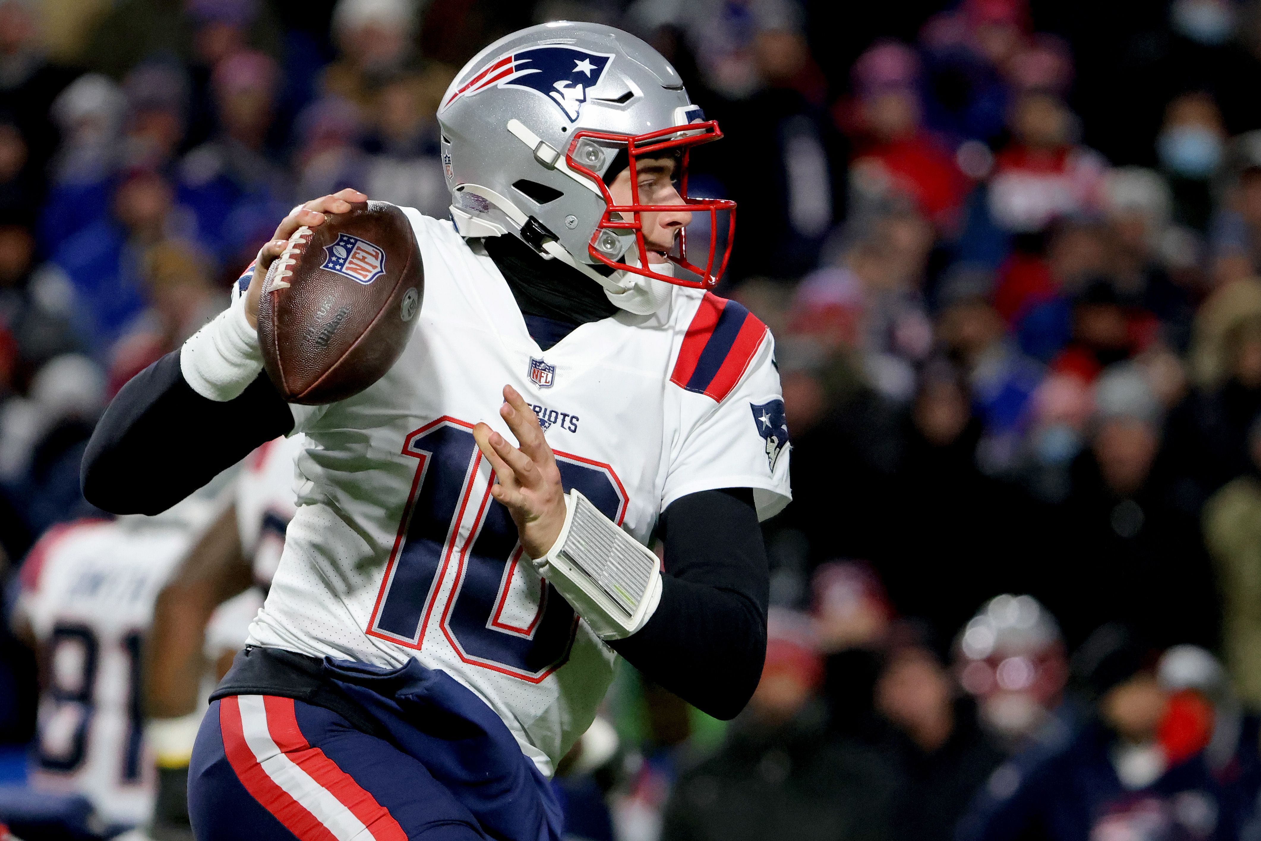 Monday Night Football: Patriots edge Bills in 'crazy game' to win