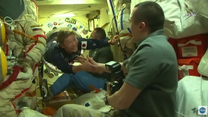 Japanese billionaire Yusaku Maezawa soars into space | CNN