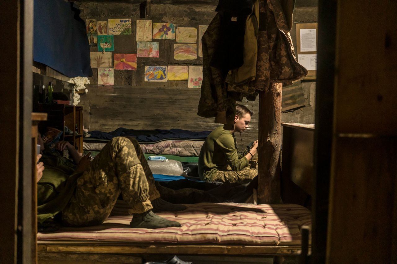 Ukrainian soldiers relax in their barracks in Avdiivka on December 1.