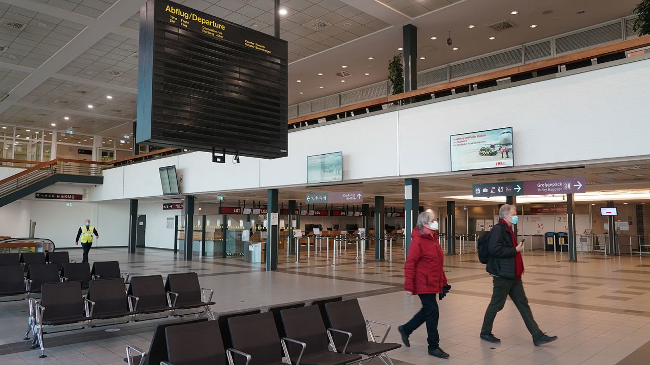 <strong>Temporary closures: </strong>Airport authorities temporarily closed Terminal 5 in February 2021 due to insufficient flight traffic resulting from the pandemic. Terminals 1 and 2 continued operation.