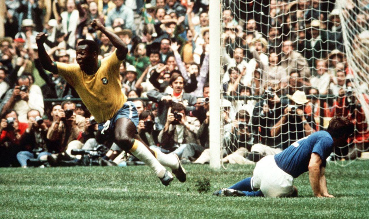 Pelé celebrates aft  scoring the archetypal  extremity   for Brazil successful  the 1970 World Cup last  against Italy. The Brazilians won 4-1. "Before the match, I told myself that Pelé was conscionable  soma  and bones similar  the remainder  of us," Italian defender Tarcisio Burgnich said aft  the match. "Later, I realized I'd been wrong."