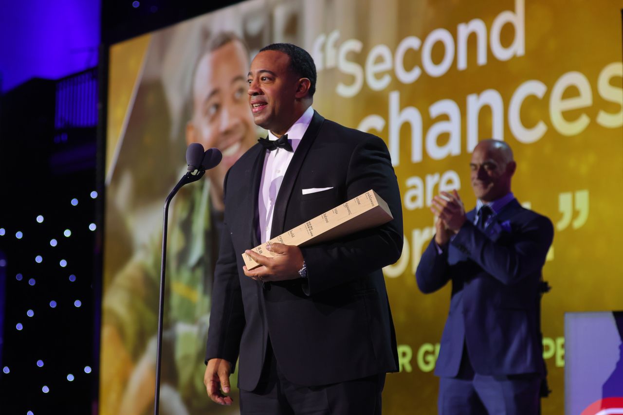 2021 CNN Hero Hector Guadalupe speaks onstage after accepting his award from actor Christopher Meloni. <a href="https://www.cnn.com/2021/05/20/us/fitness-training-coach-workout-prison-cnnheroes/index.html" target="_blank">Guadalupe's</a> non-profit, <a href="http://asecondufoundation.com/" target="_blank" target="_blank">A Second U Foundation</a>, helps formerly incarcerated men and women get certified as personal trainers and build careers in the fitness industry.