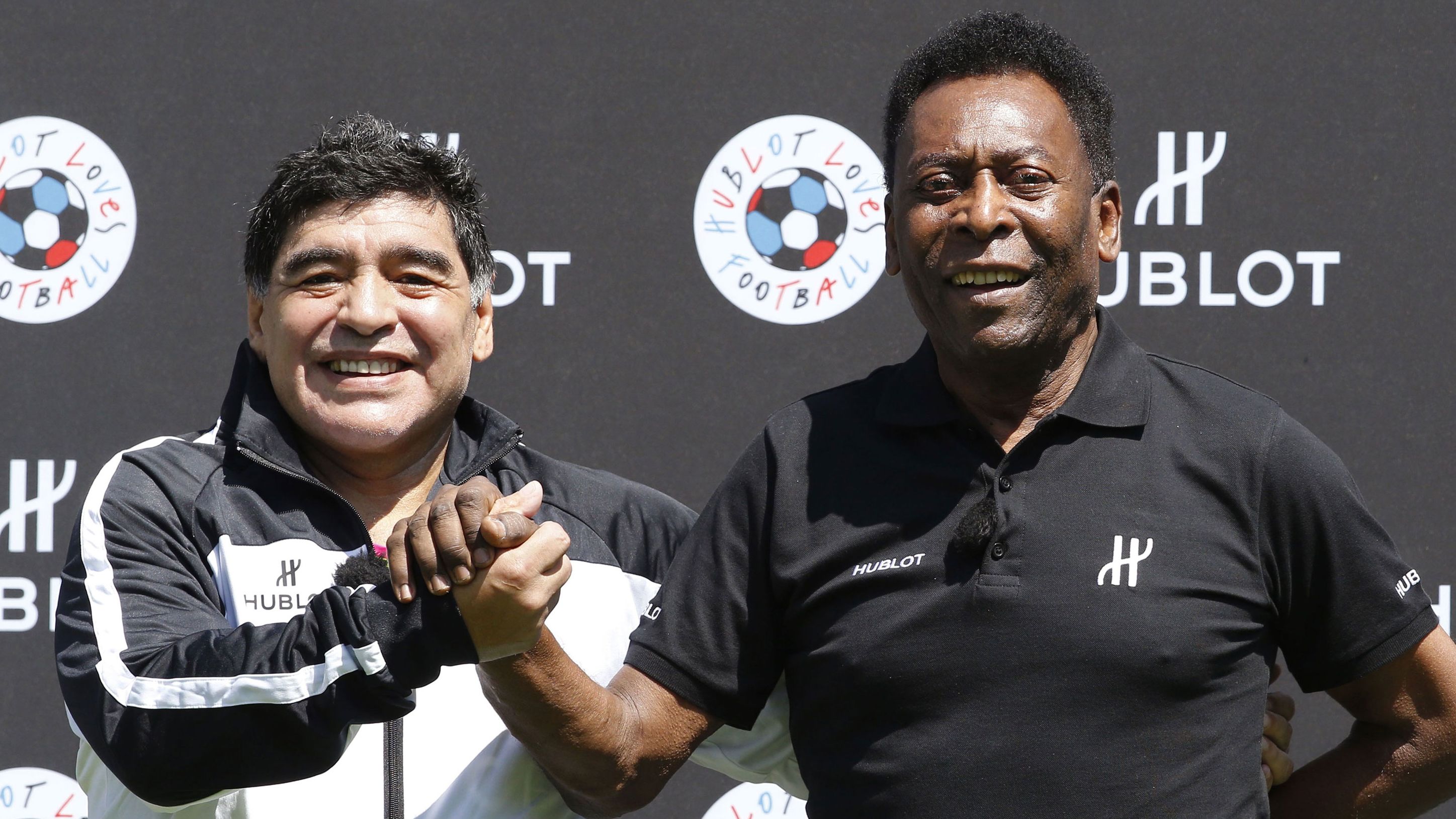Pelé and Argentine soccer great <a href="http://www.cnn.com/2020/11/25/football/gallery/diego-maradona/index.html" target="_blank">Diego Maradona</a> pose for a photo together in 2016. The two shared FIFA's Player of the Century award in 2000. After Maradona's death in 2020, <a href="https://www.instagram.com/p/CIBZkvFlwhU/" target="_blank" target="_blank">Pelé paid tribute to his "dear friend" on Instagram:</a> "One day, I hope, we will play soccer together in the sky."