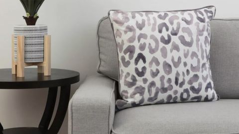 Decor Therapy Coussin décoratif surdimensionné Miron Cheeta imprimé