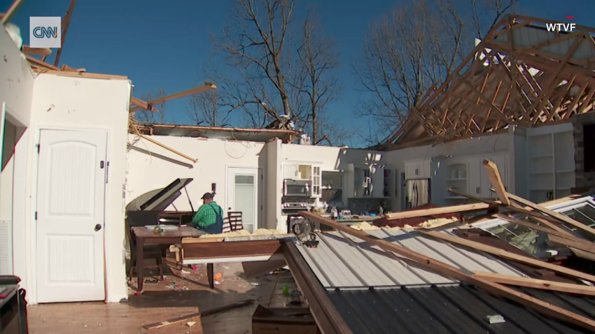 man plays piano after tornado jc orig_00000817.png