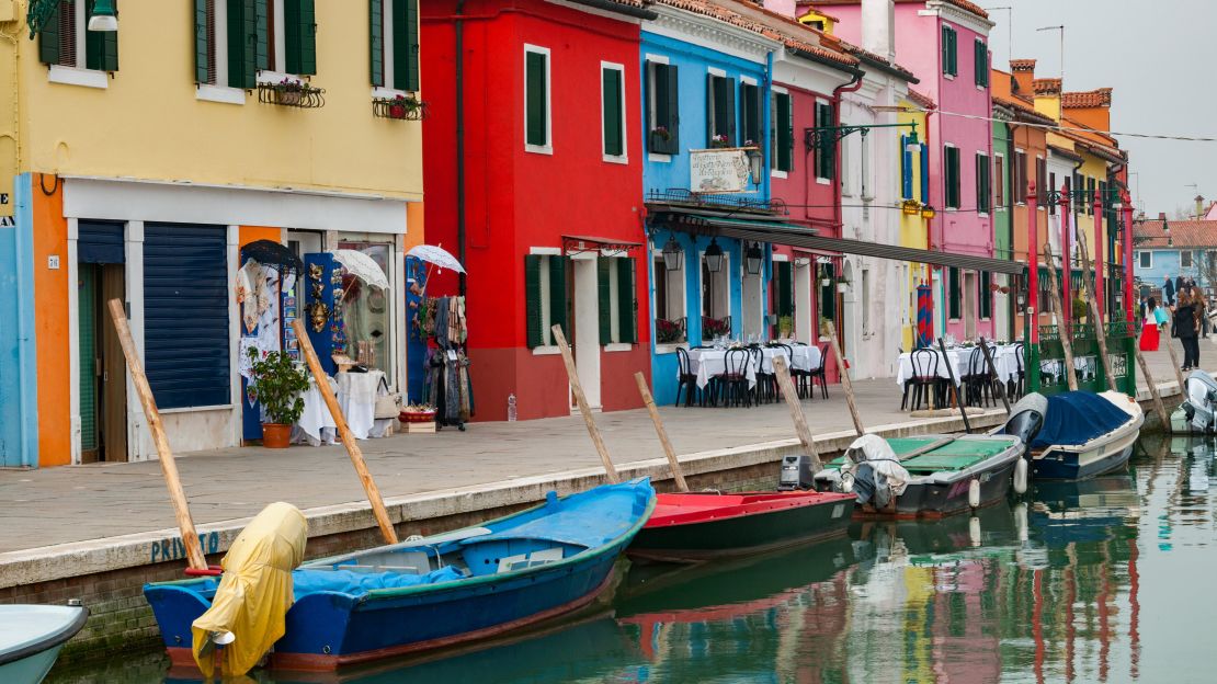 Neighboring Burano developed as a fishing community near Torcello, and is still going strong.