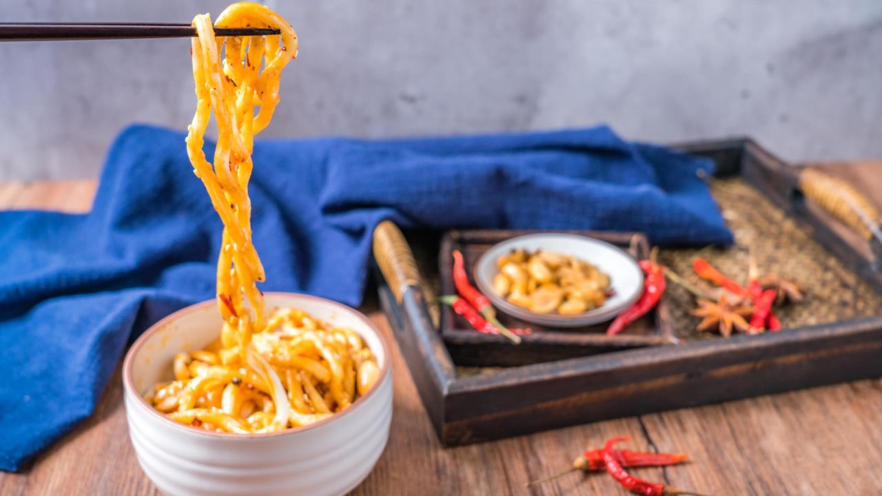 Sweet water noodles, a Chengdu specialty. 