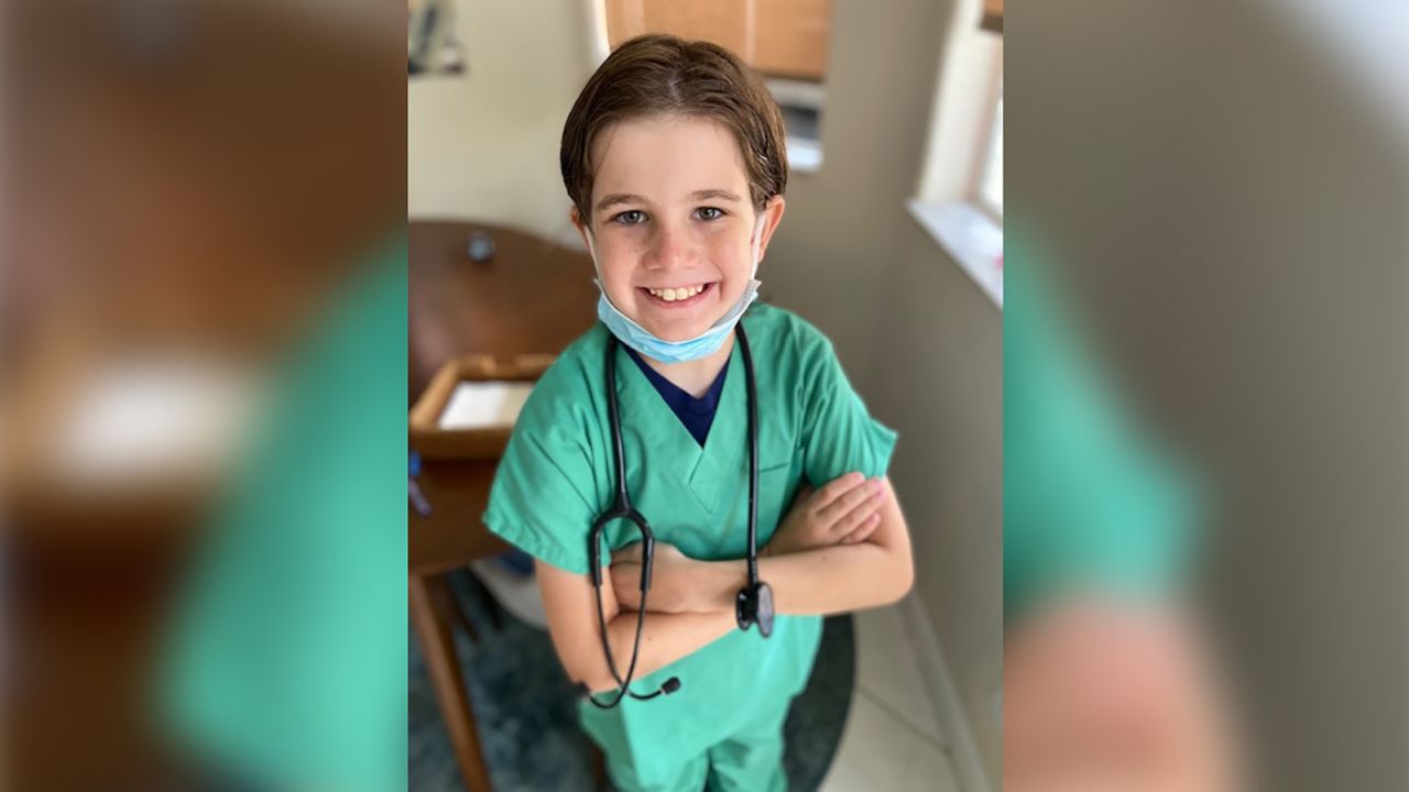 When family members are hospitalized, Jonah Simons dresses up as a doctor to visit them. Then he prescribes a special medicine: love. 