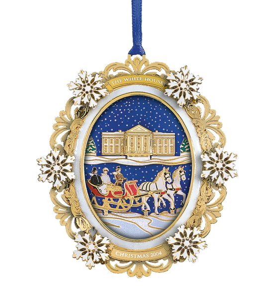 The scene depicted on the 2004 ornament alludes to President Rutherford B. Hayes, who served from 1877 to 1881 and enjoyed taking his family and guests on sleigh rides through the White House grounds.