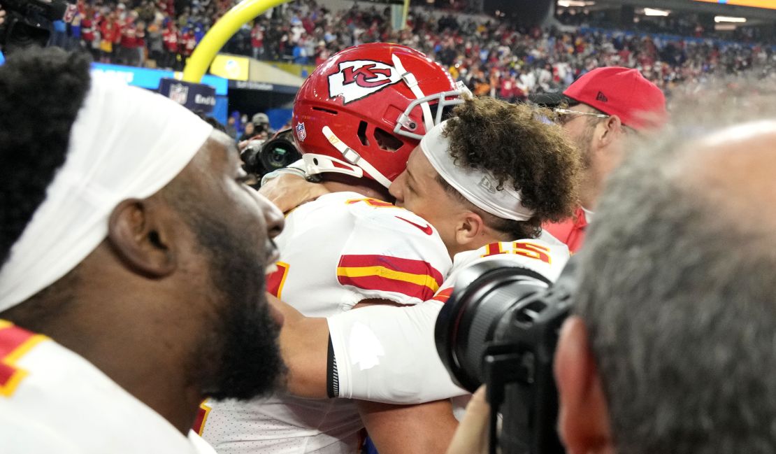 Kelce celebrates with Mahomes after connecting for the game-winning touchdown against the Chargers.