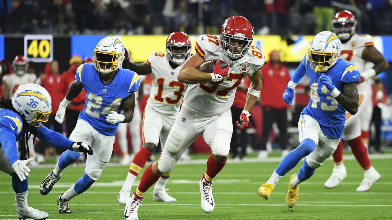 KC Chiefs come away with thrilling road win over Chargers