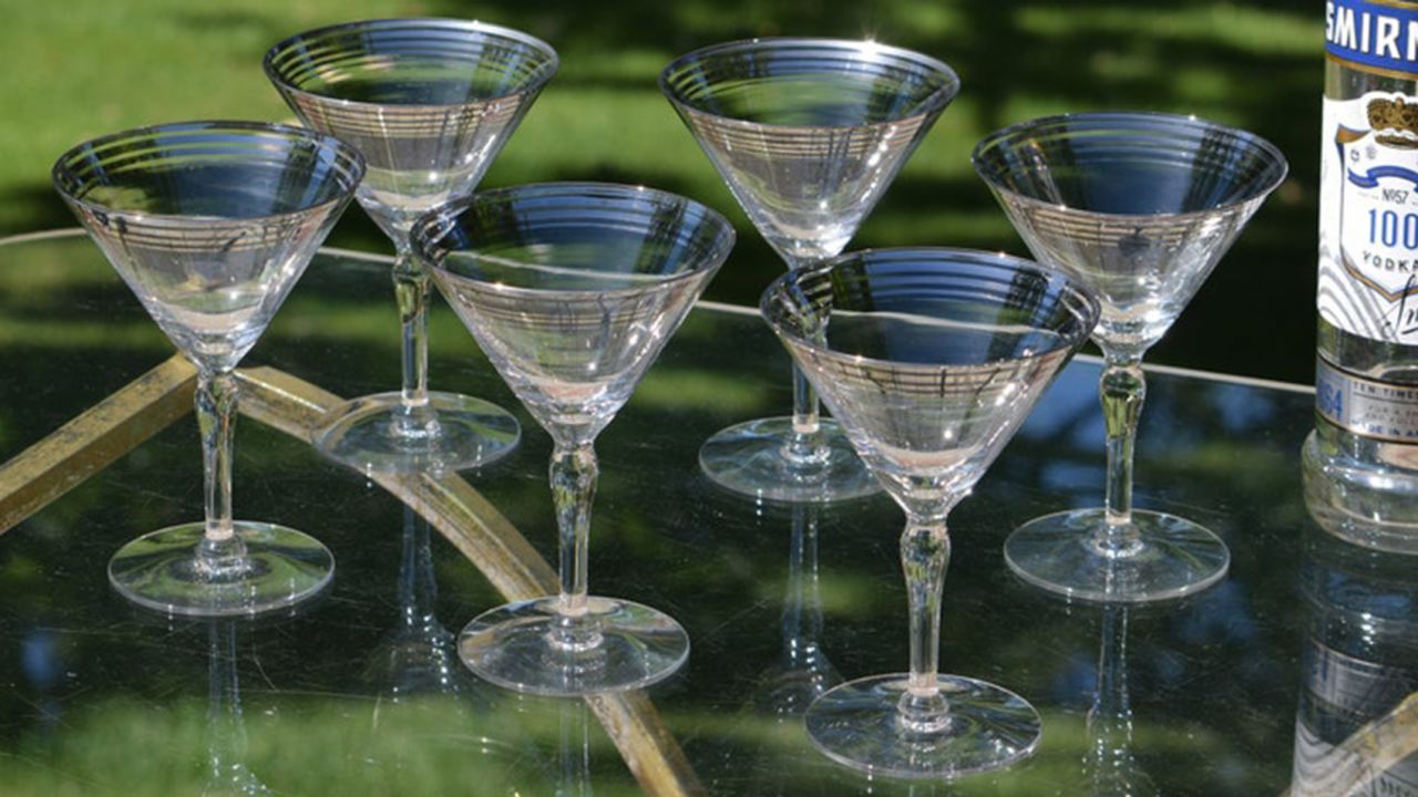 AntiqueVintageFind Set of 5 Vintage Martini Glasses