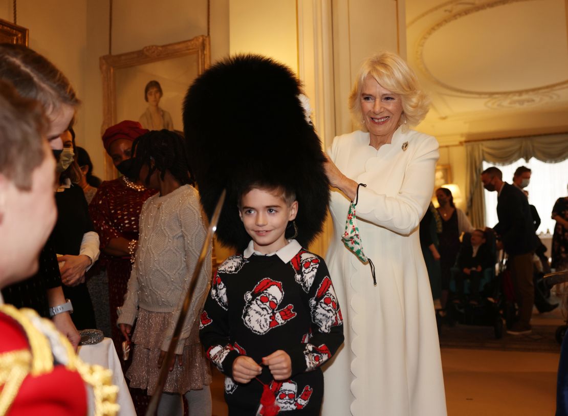 Camilla, Duchess of Cornwall invited children to help decorate the Clarence House Christmas tree this week. 