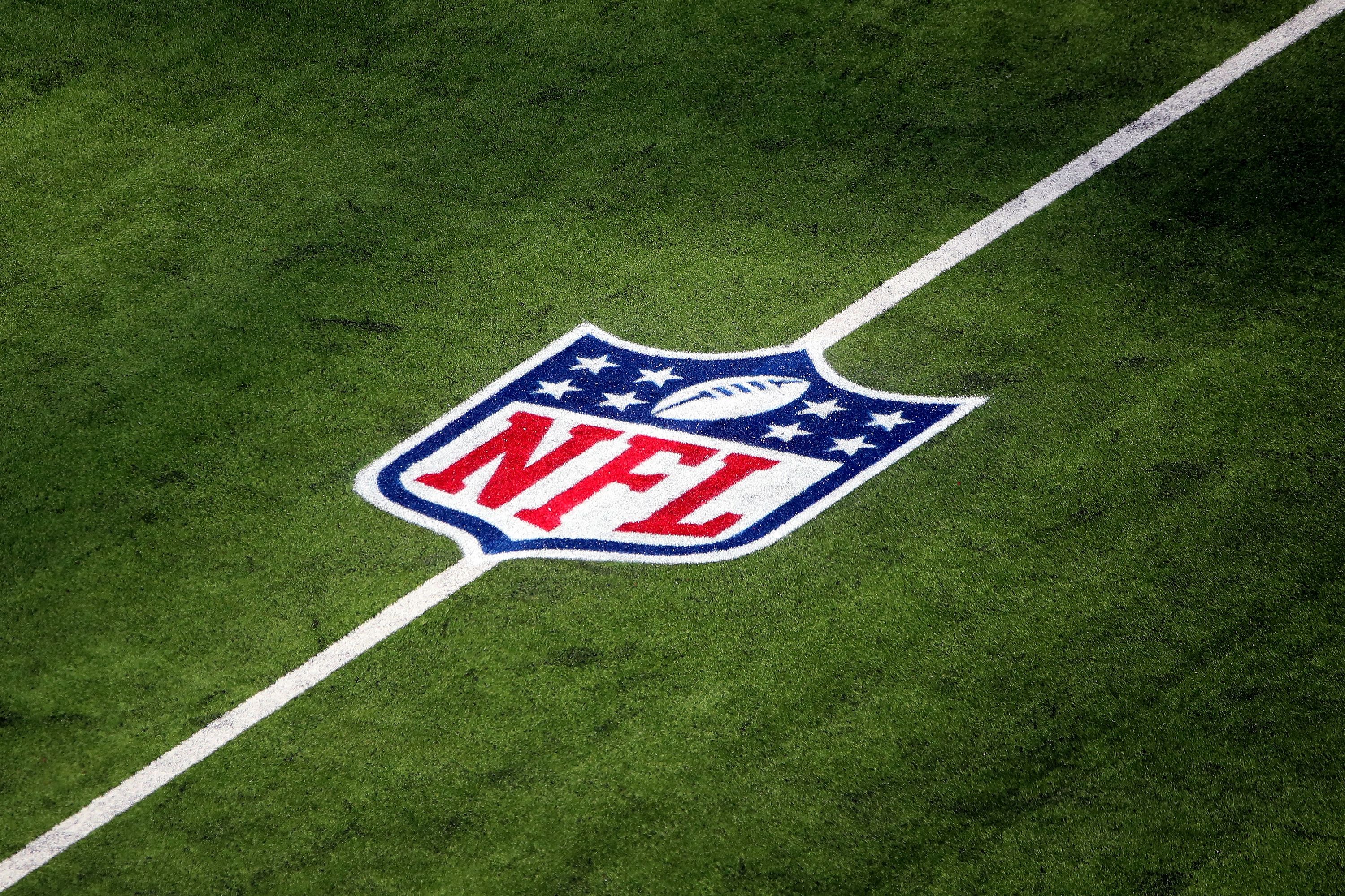 NFL adia três jogos por causa de aumento de casos de covid-19