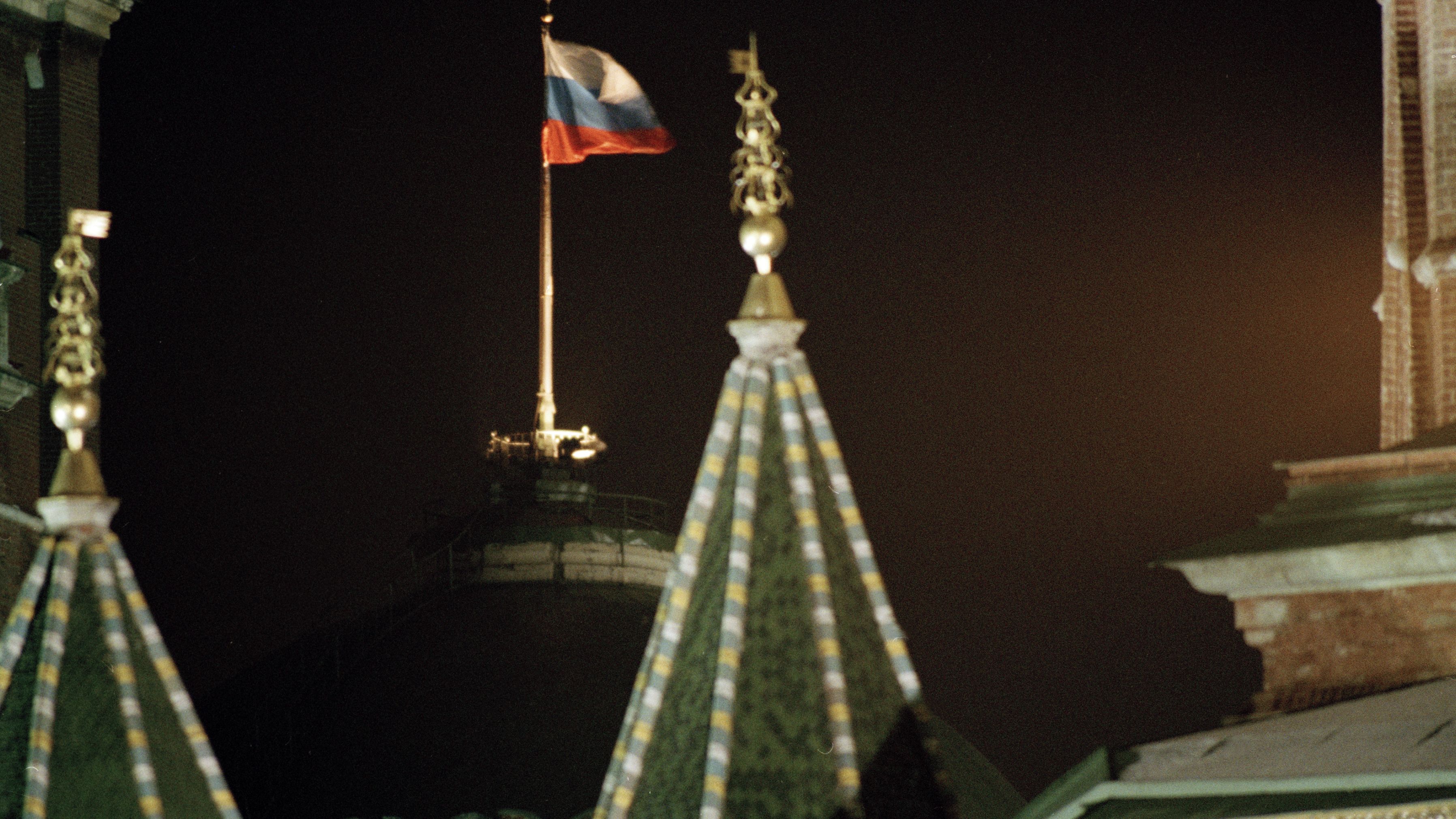The Russian flag flies over the Kremlin shortly after Gorbachev resigned. The red Communist flag bearing the gold hammer and sickle emblem that fluttered over the Kremlin came down in a final act that underscored the fall of the Soviet Union -- and the end of the Cold War.