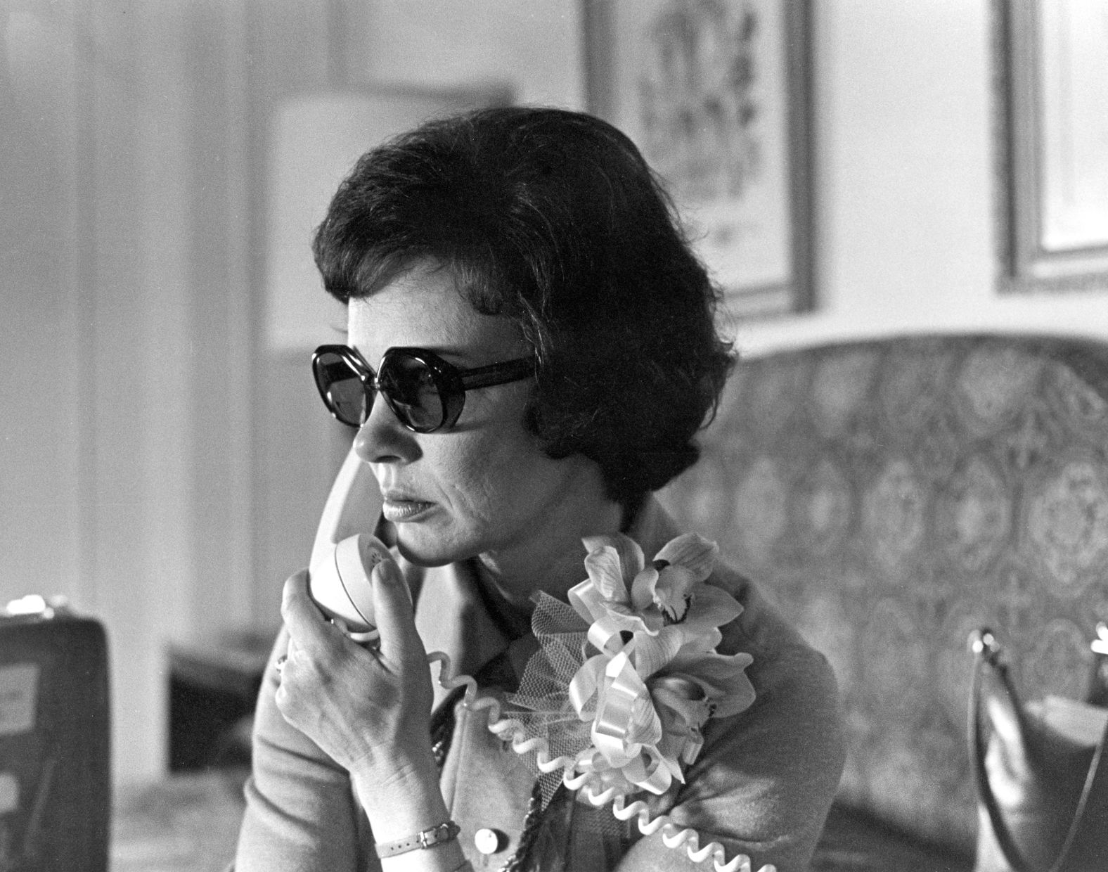 Rosalynn works the phones for her husband's presidential campaign in May 1976.