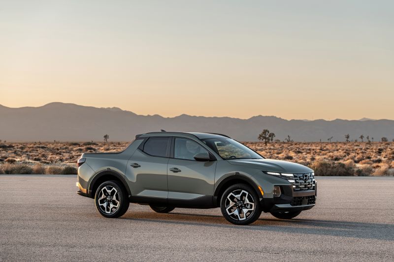 2021: The revolutionary year in pickup trucks | CNN Business