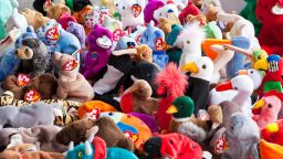 CWWEGN Pile of Beanie Baby soft stuffed toys