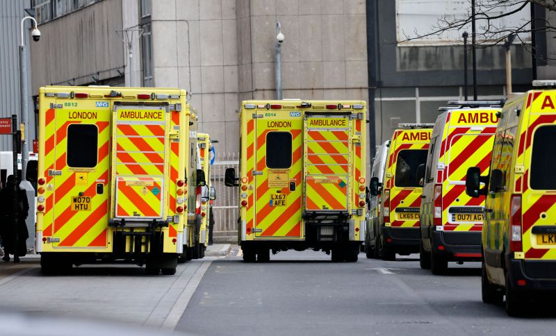 Boris Johnson Faces Heckling as He Apologizes for Covid Deaths: Silent Messages to the Departed