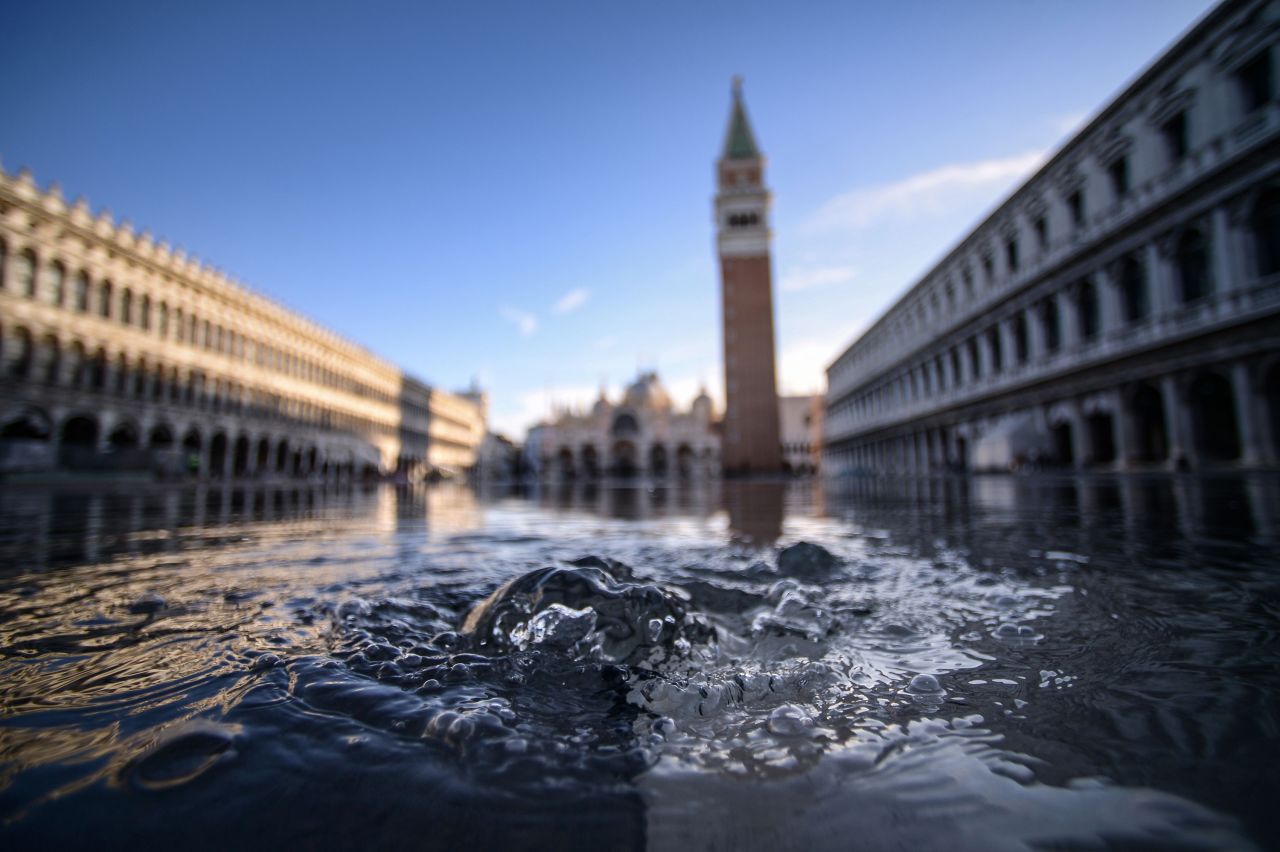 <strong>Gone but not forgotten: </strong>St. Mark's Square will continue to flood, since it goes underwater at 90 centimeters, and the barriers will raise at 110 centimeters.