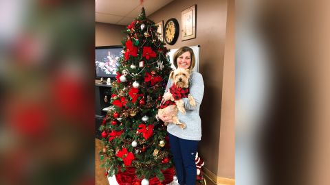 Jennifer Smith became a nurse to help people. 