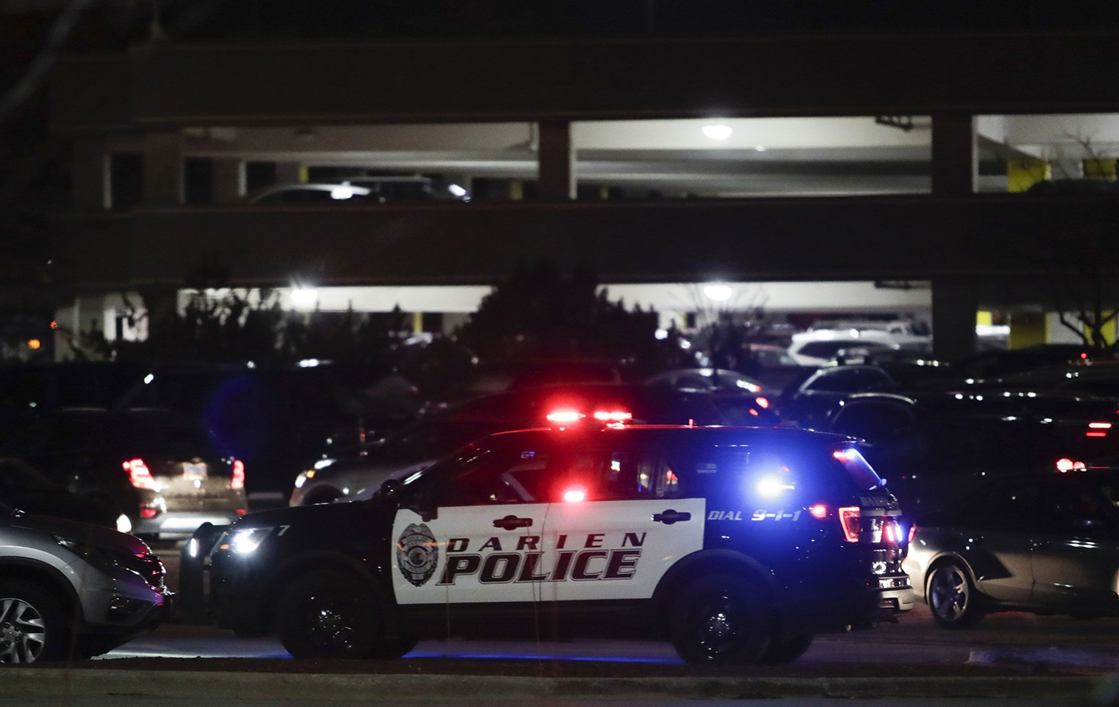 Oakbrook Center shooting: Suspected shooter among 4 wounded in brazen  gunfightl, 2nd suspect at large, mall reopens Christmas Eve - Chicago  Sun-Times