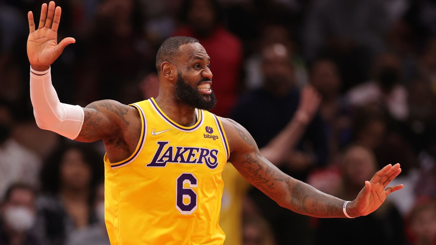 LeBron James reached 36,000 career points in the NBA as the LA Lakers beat the Houston Rockets.