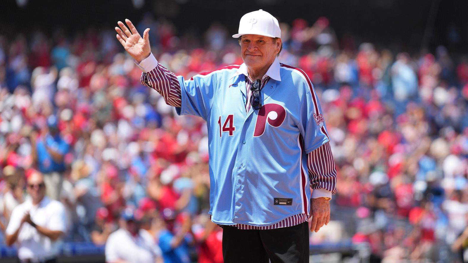 Rose acknowledges the crowd in Philadelphia prior to a game in 2022.