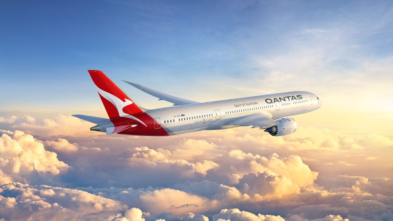 Qantas has lost the top spot on  AirlineRatings.com's list of the world's safest airlines.