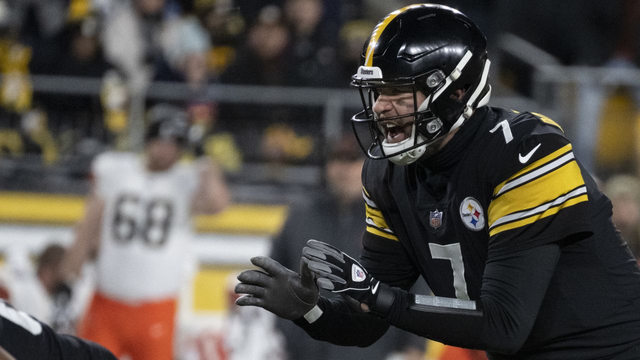 Roethlisberger, Watt among growing list of Steelers injuries