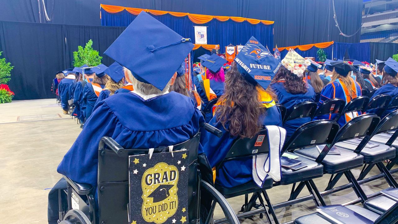 "I didn't know that we would actually get to share that moment together," Melanie Salazar told CNN.