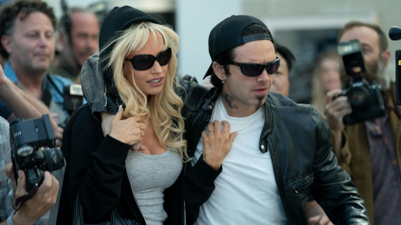 Lily James and Sebastian Stan as Pam Anderson and Tommy Lee in Hulu's 'Pam & Tommy' (Erin Simkin/Hulu).