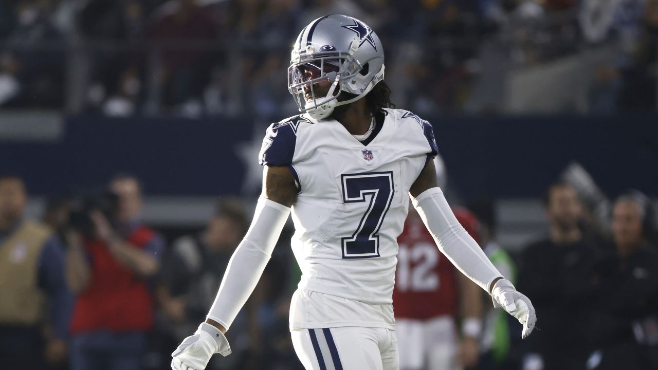 Diggs looks on during a game against the Arizona Cardinals.