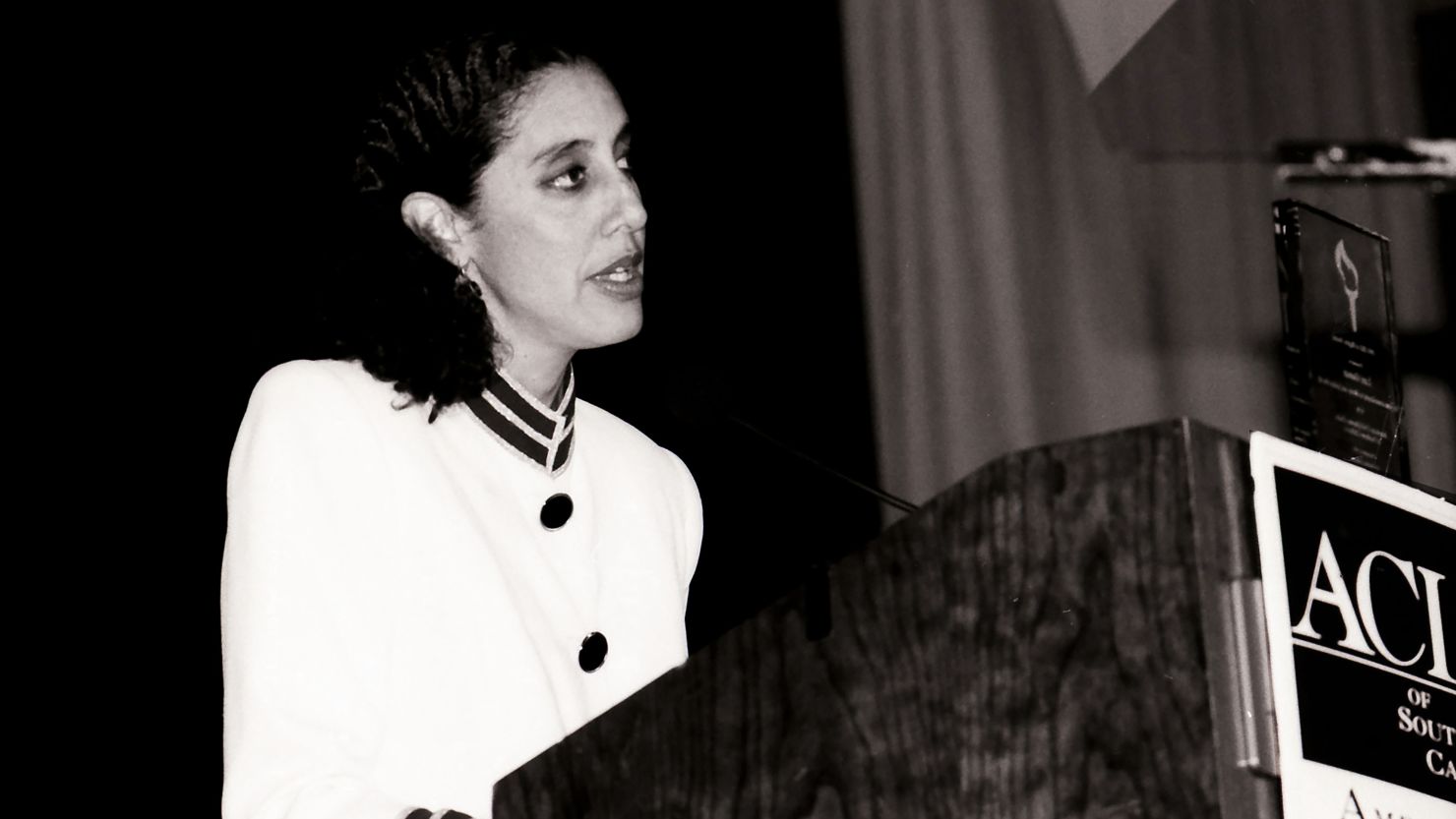In this December 4, 1993, file photo, Lani Guinier accepts the ACLU of Southern California Bill of Rights Award at the Beverly Wilshire Hotel in Beverly Hills, California.