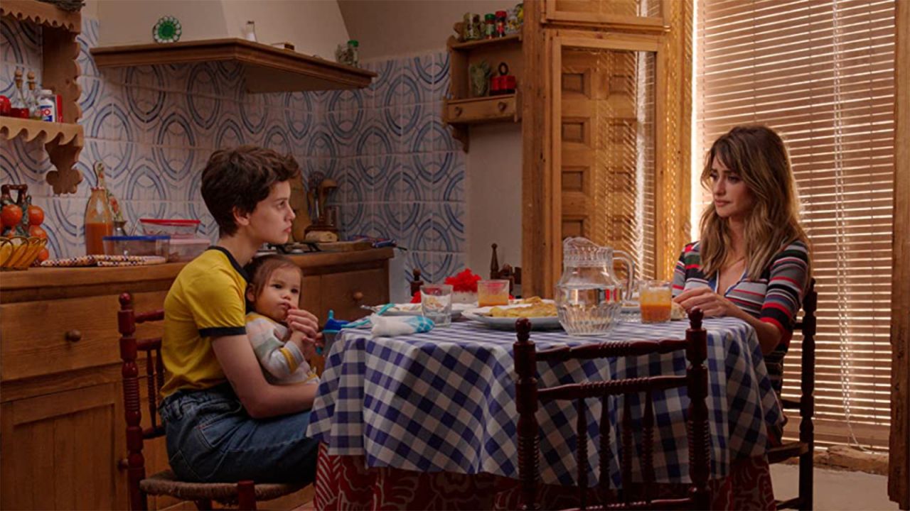 Penélope Cruz and Milena Smit in "Parallel Mothers"