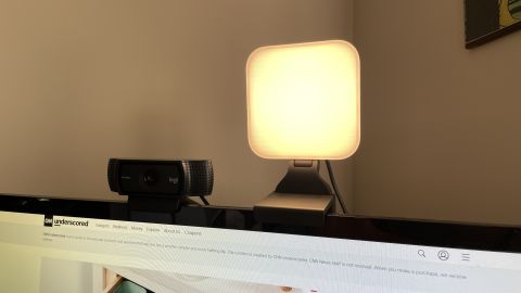 logitech litra glow with webcam 2