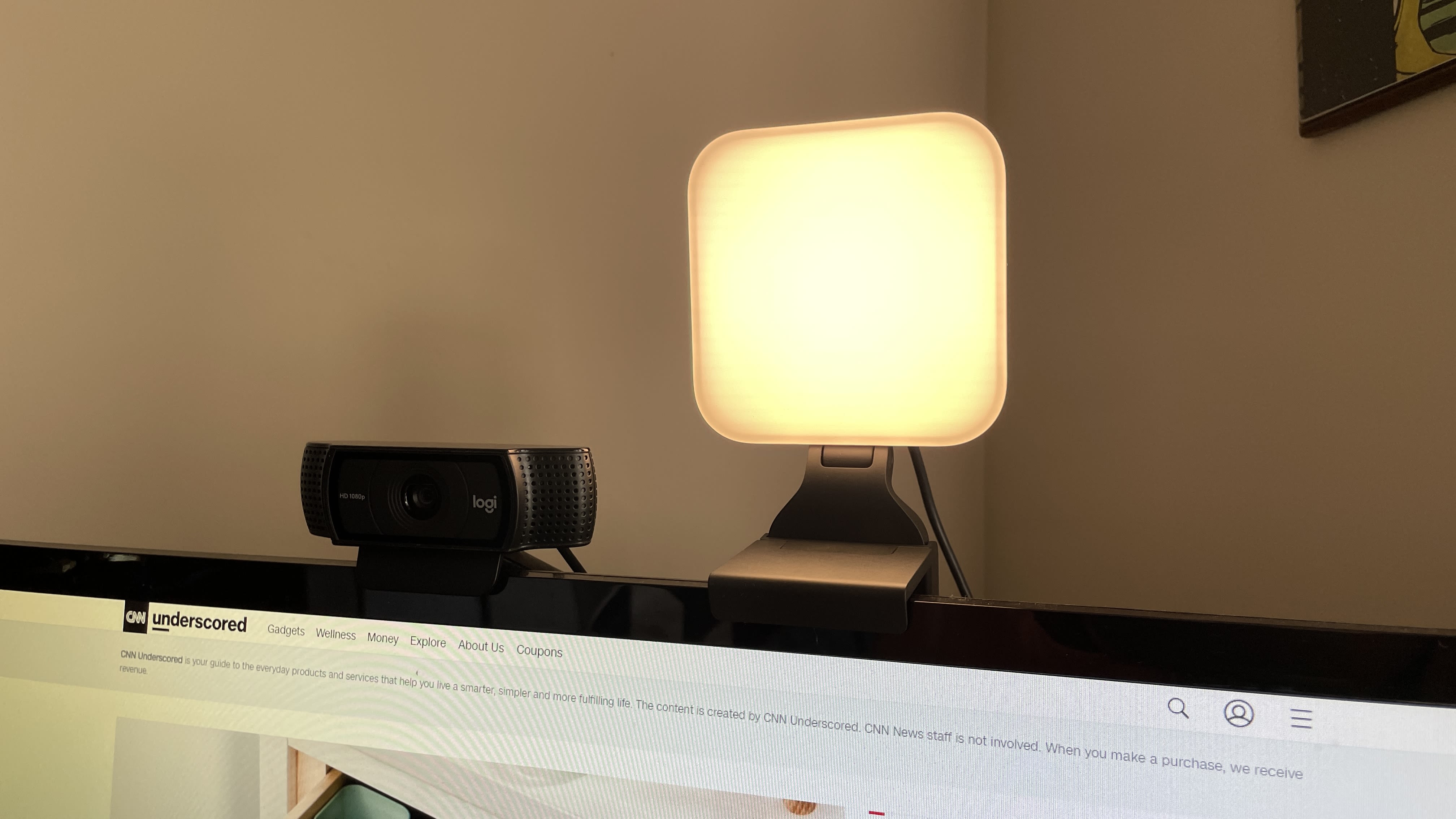 Logitech Litra Glow review: A great light for streaming and working from  home CNN Underscored